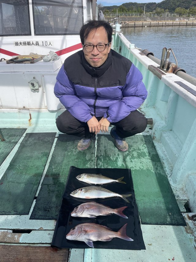 マダイ・マアジ