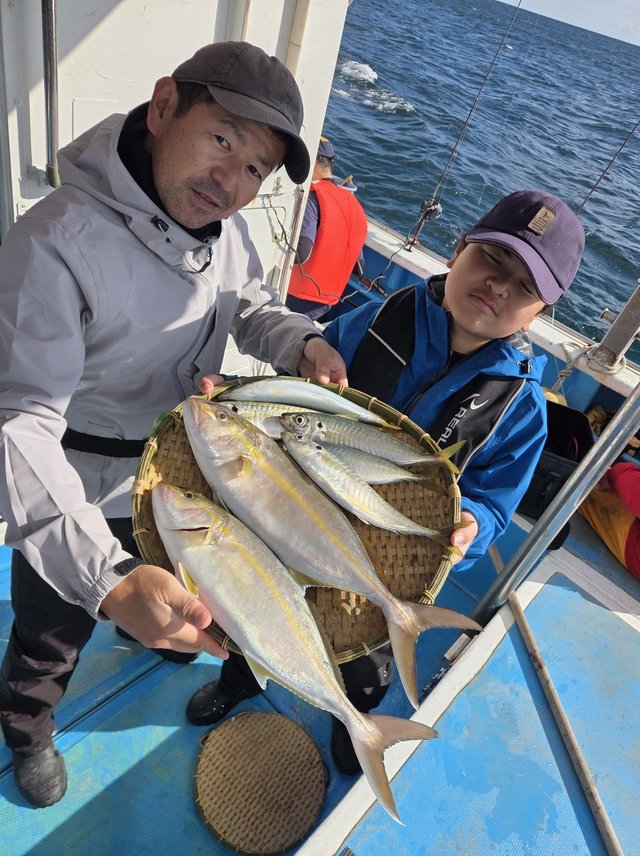 イナダ(ブリ)・カンパチ