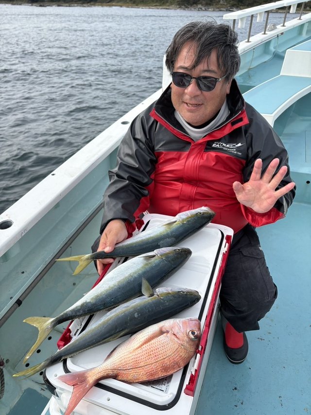 マダイ・イナダ(ブリ)