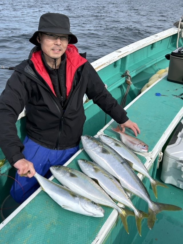 マダイ・イナダ(ブリ)