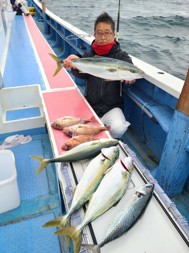 マダイ・ワラサ(ブリ)