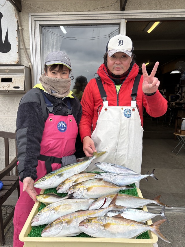 イナダ(ブリ)・カンパチ