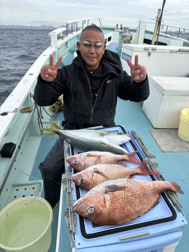 マダイ・イナダ(ブリ)