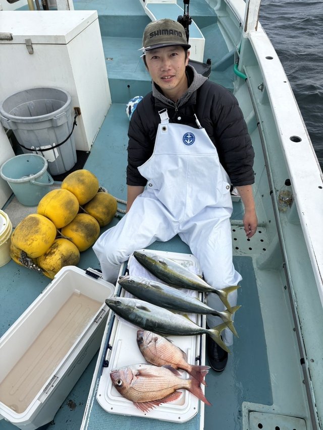 マダイ・イナダ(ブリ)