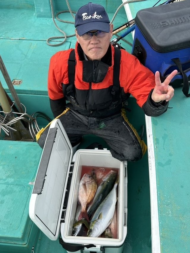 マダイ・イナダ(ブリ)