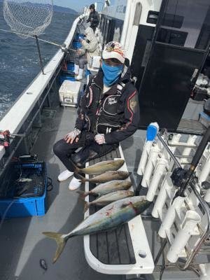 メジロ(ブリ)・シオ(カンパチ)