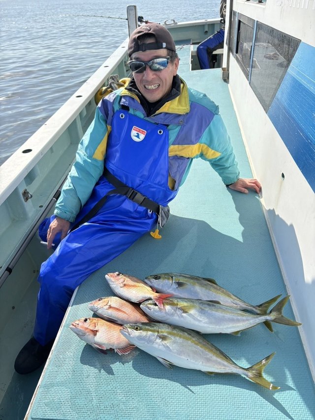 マダイ・イナダ(ブリ)