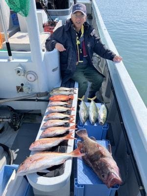 マダイ・マハタ・イナダ(ブリ)・イサキ・キントキ(チカメキントキ)