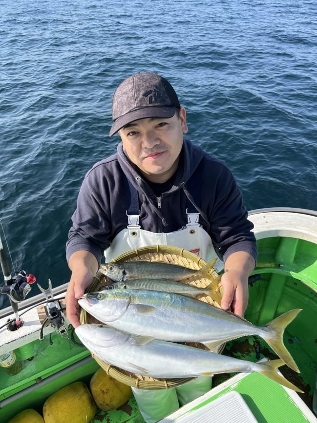 イナダ(ブリ)・カンパチ