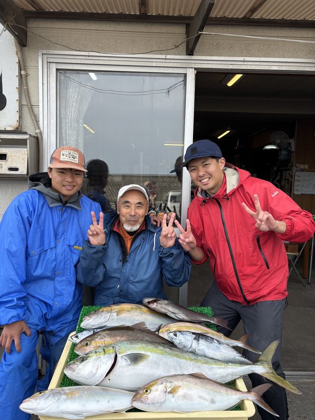 イナダ(ブリ)・ワラサ(ブリ)・カンパチ