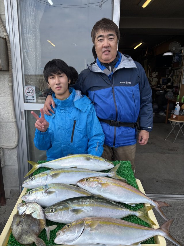 イナダ(ブリ)・カンパチ