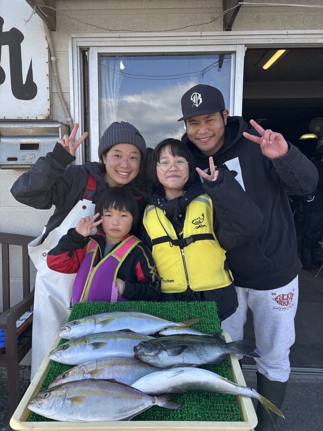 イナダ(ブリ)・カンパチ