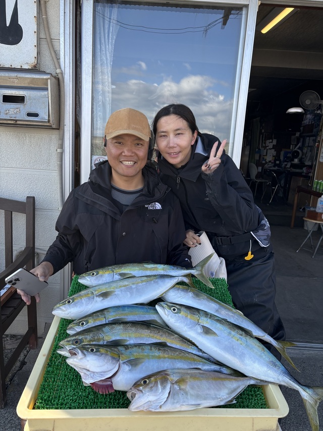 イナダ(ブリ)・カンパチ