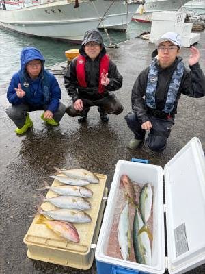 オオモンハタ・ツバス(ブリ)・カンパチ