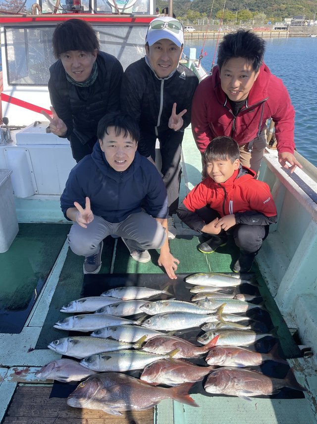 マダイ・マアジ・ハマチ(ブリ)・イサキ・マサバ