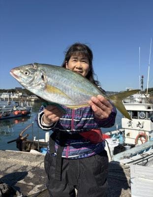 シマアジ