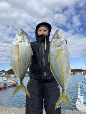 シマアジ