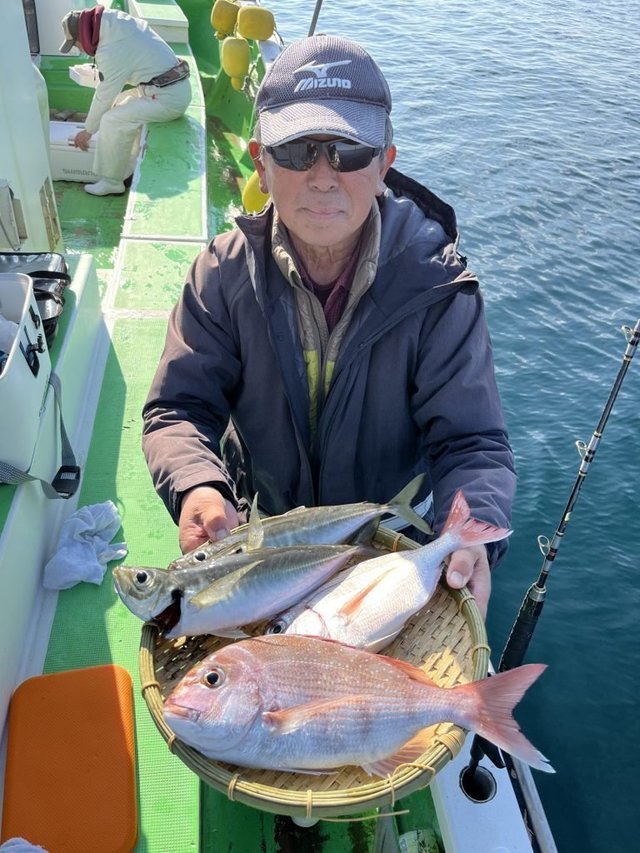 マダイ・ハナダイ(チダイ)・アジ(マアジ)