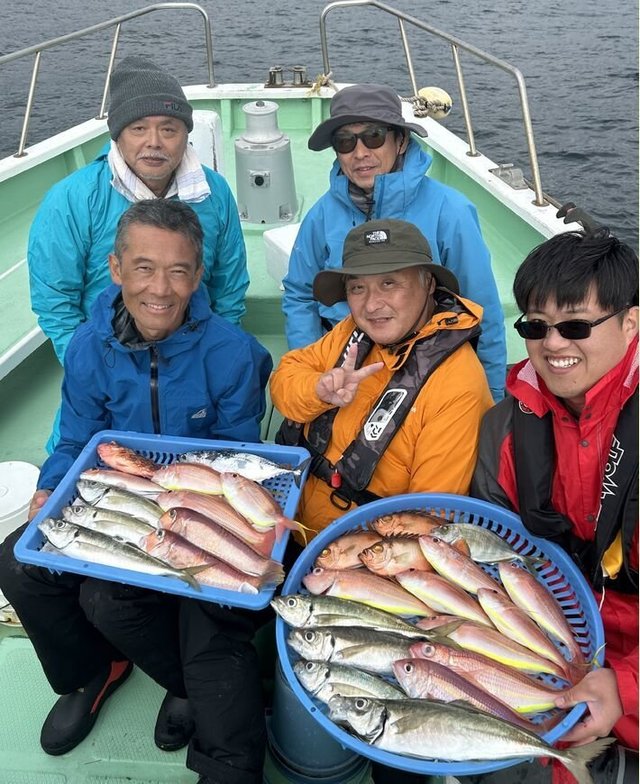 マアジ・カイワリ・アマダイ(アカアマダイ)・イトヨリ(イトヨリダイ)・キントキ(チカメキントキ)