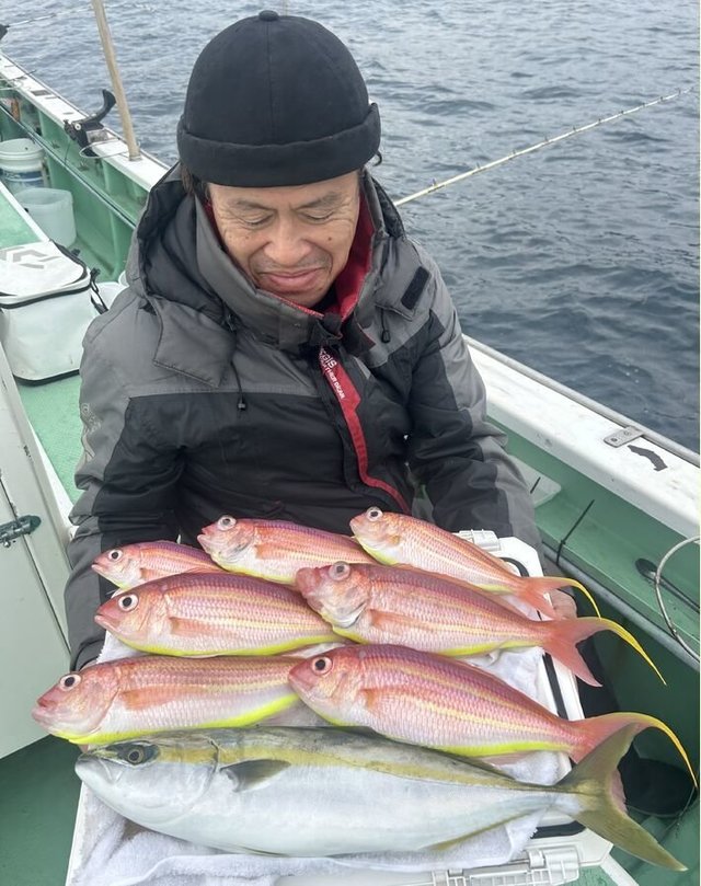 イナダ(ブリ)・イトヨリ(イトヨリダイ)