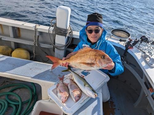 マダイ・イナダ(ブリ)