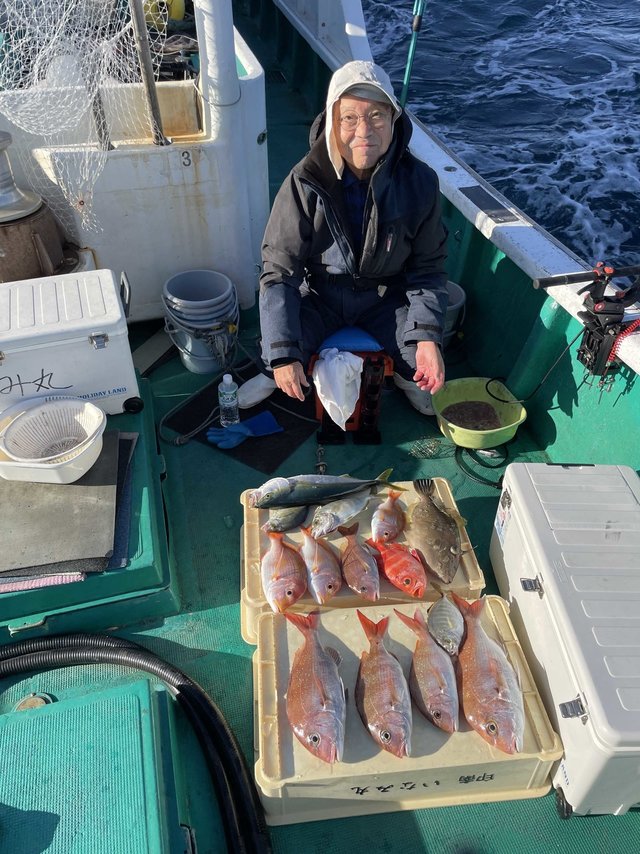 マダイ・レンコダイ(キダイ)・メッキ(ロウニンアジ)・ハマチ(ブリ)・クルマダイ