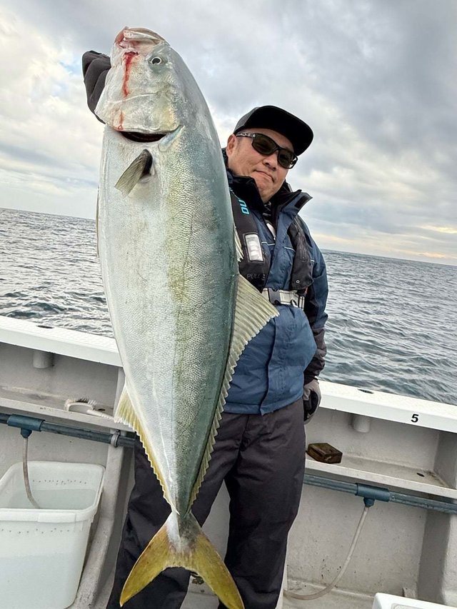 サンパク(ブリ)