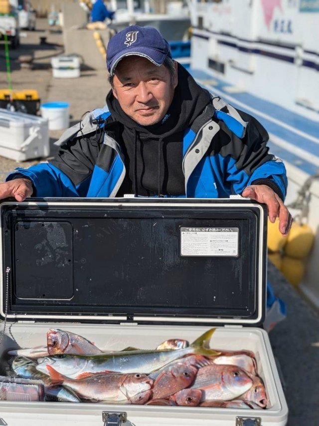 ハナダイ(チダイ)・イナダ(ブリ)