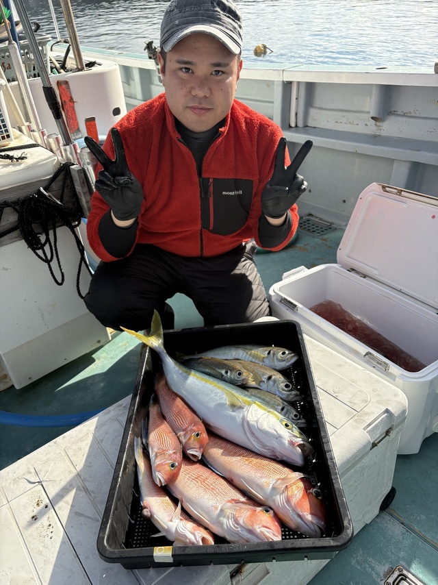 アジ(マアジ)・イナダ(ブリ)・アマダイ(アカアマダイ)