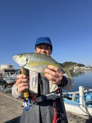 シマアジ