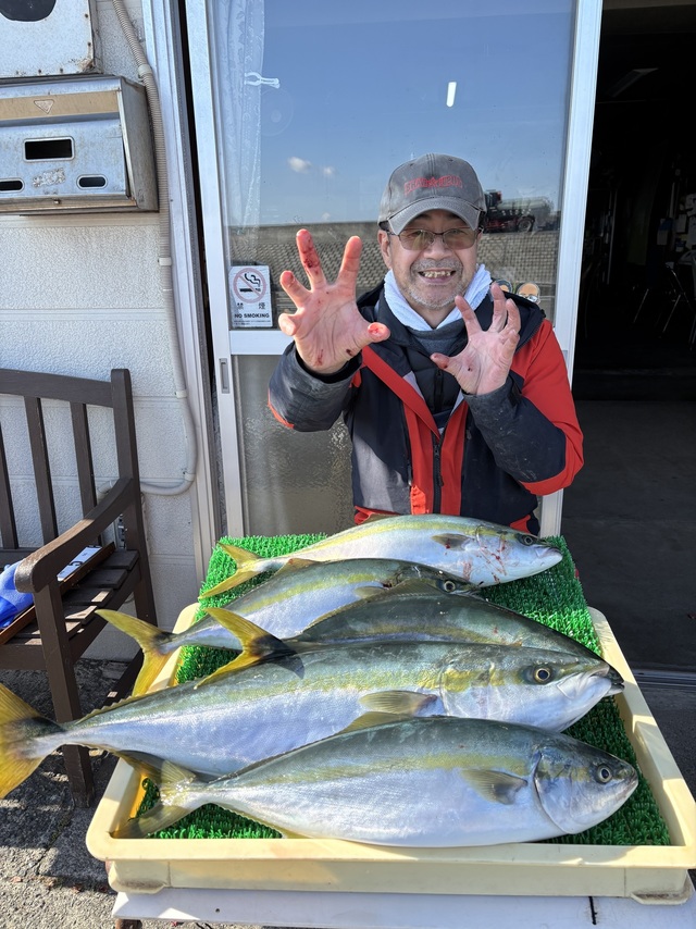 イナダ(ブリ)・ワラサ(ブリ)