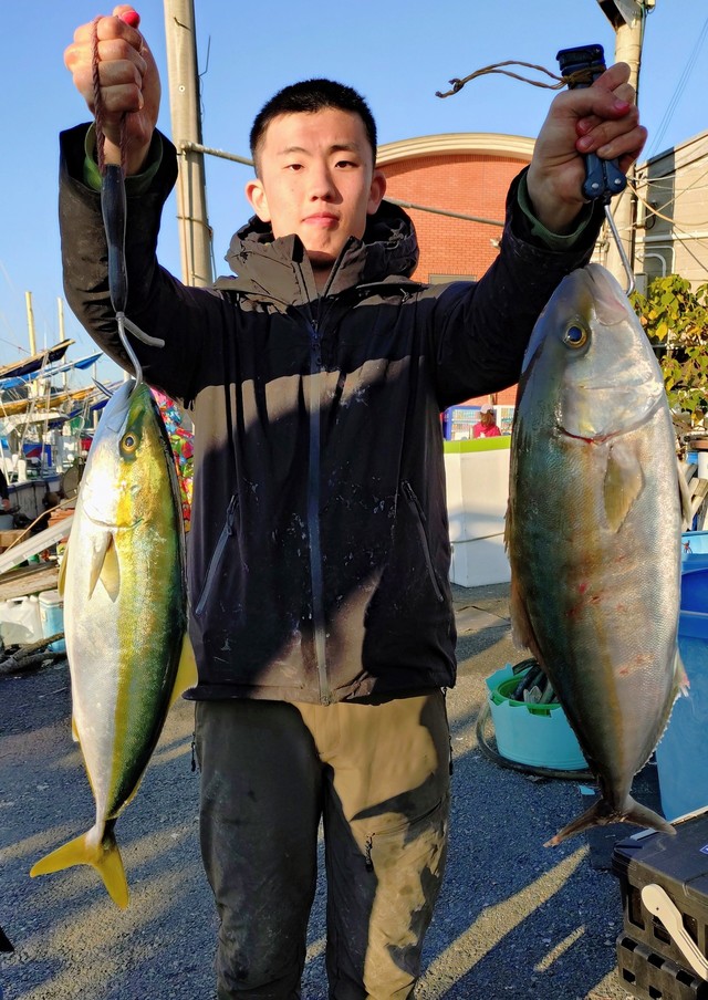 イナダ(ブリ)・カンパチ