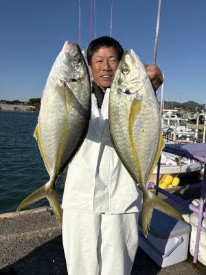 シマアジ