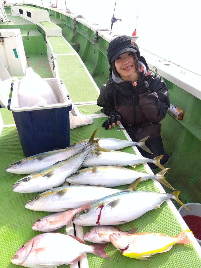 マダイ・イナダ(ブリ)