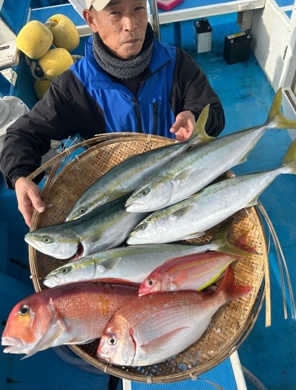マダイ・イナダ(ブリ)・アマダイ(アカアマダイ)・イトヨリ(イトヨリダイ)
