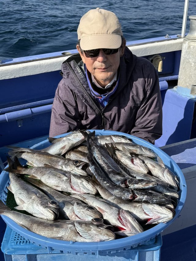 クロムツ・クロシビカマス・シロムツ(オオメハタ)・サバ(ゴマサバ)