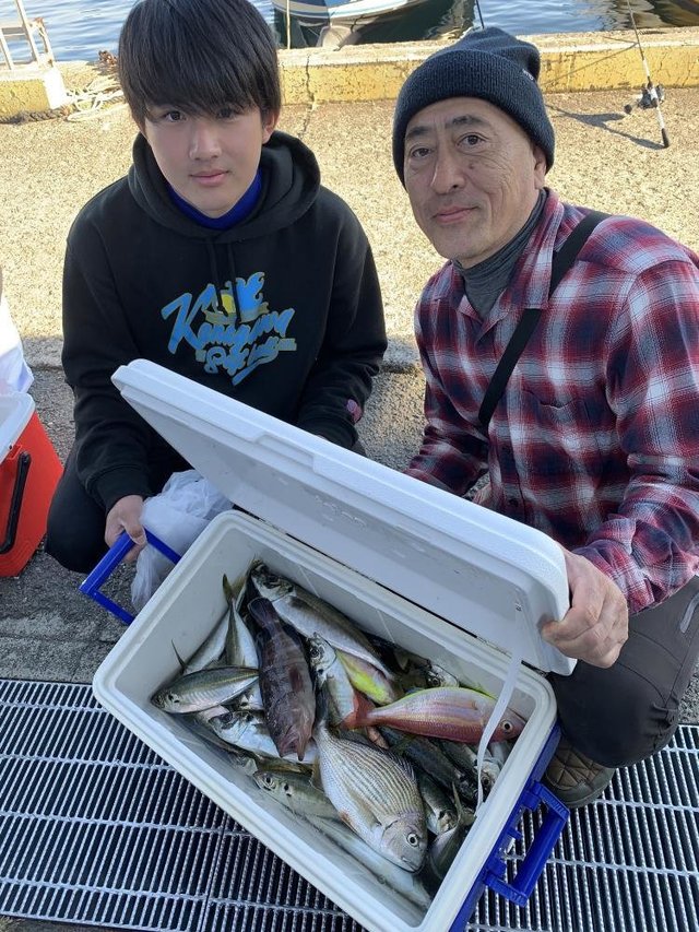 ハナダイ(チダイ)・マハタ・アジ(マアジ)・カイワリ・アマダイ(アカアマダイ)・イトヨリ(イトヨリダイ)・サバ(マサバ)・カサゴ