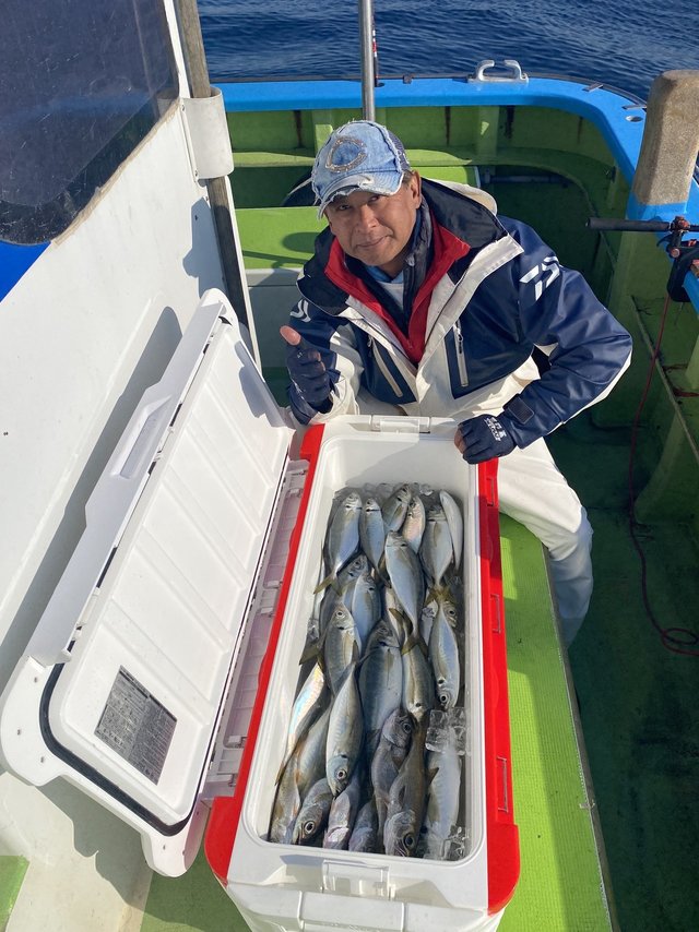 アジ(マアジ)・クロムツ