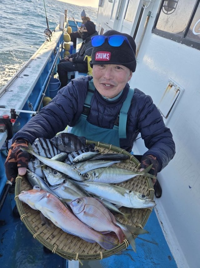 ハナダイ(チダイ)・イシダイ・アジ(マアジ)