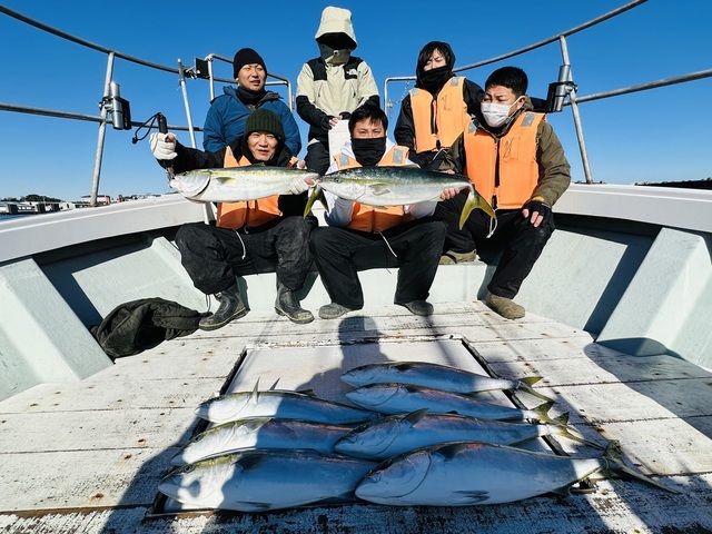 イナダ(ブリ)・ワラサ(ブリ)