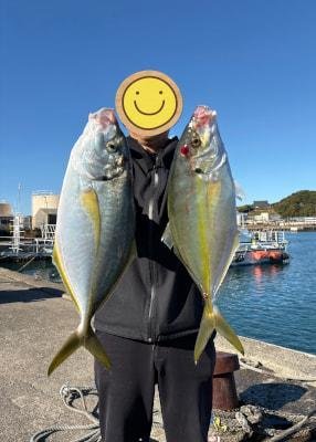 シマアジ