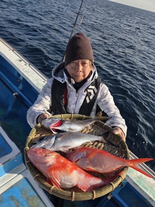 キンメダイ・シロムツ(オオメハタ)