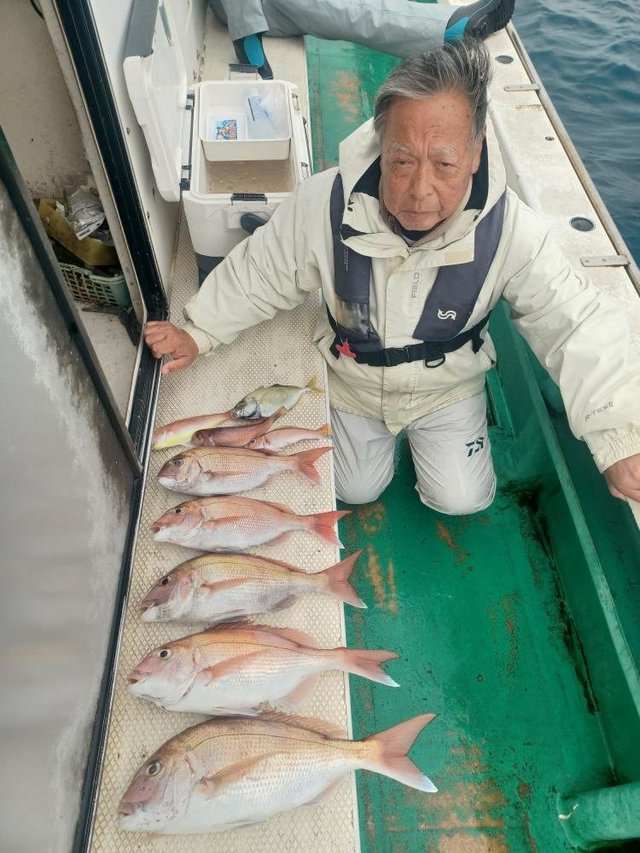 マダイ・カイワリ・アマダイ(アカアマダイ)・イトヨリ(イトヨリダイ)