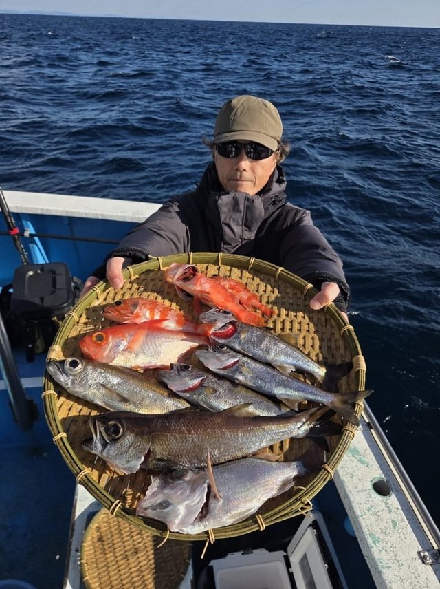 クロムツ・メダイ・ユメカサゴ・キンメダイ・シロムツ(オオメハタ)