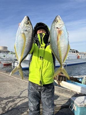 シマアジ