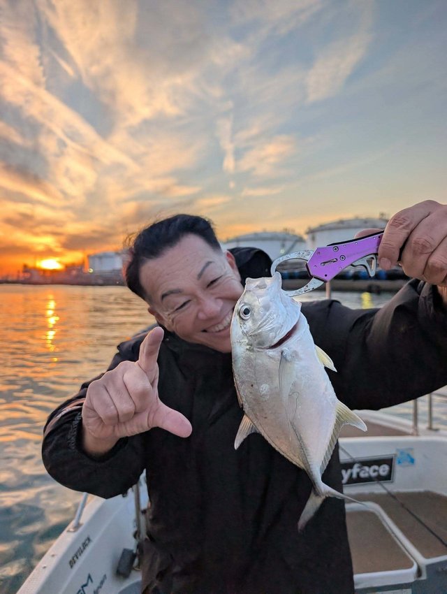 メッキ(ロウニンアジ)