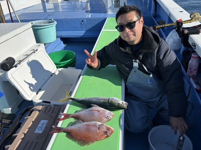 マダイ・イナダ(ブリ)