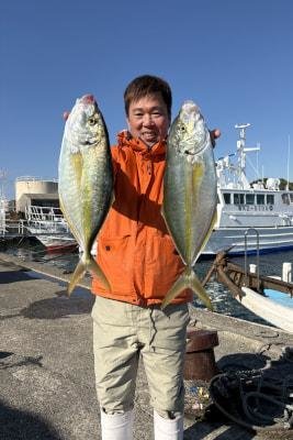 シマアジ
