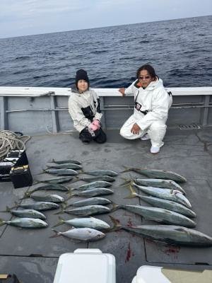 ブリ・ハマチ(ブリ)・メジロ(ブリ)・シオ(カンパチ)