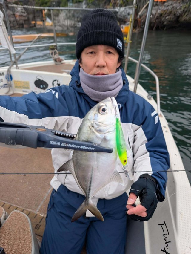 メッキ(ロウニンアジ)